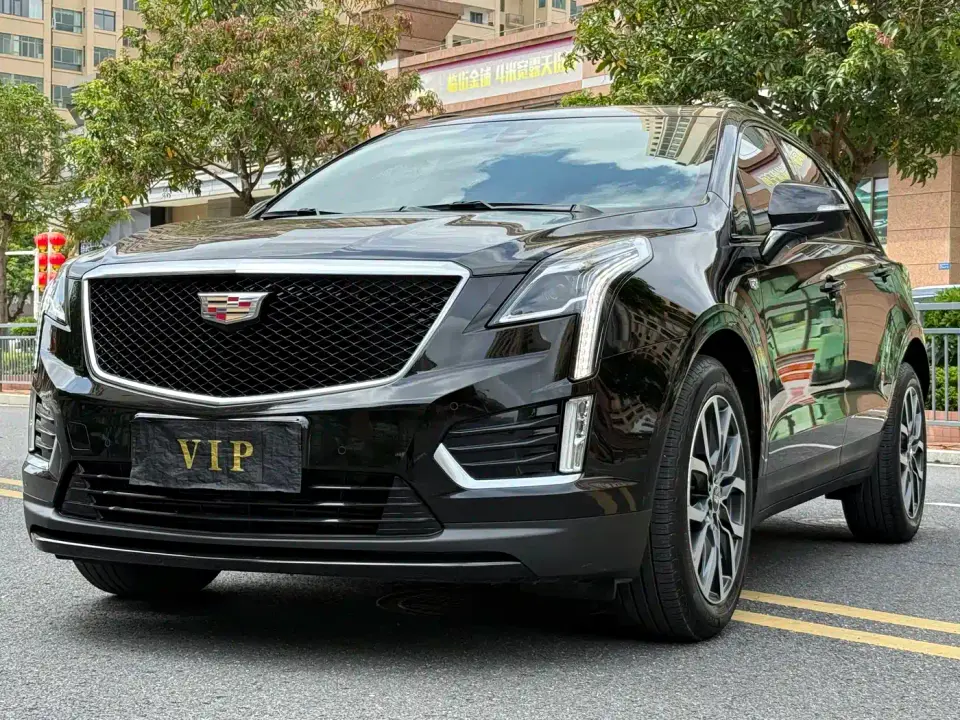 Cadillac XT5 2.0T AWD Luxury (Hummingbird Edition) 2024