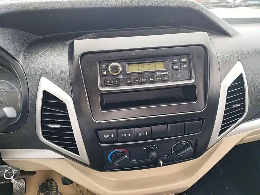 Changan Kuayue Kuayue King X5 Model 1.6L Petrol Standard Edition Single Cab Dual Rear Wheel Flatbed 3600mm Cargo Box DAM16KR 2021 — фото 13