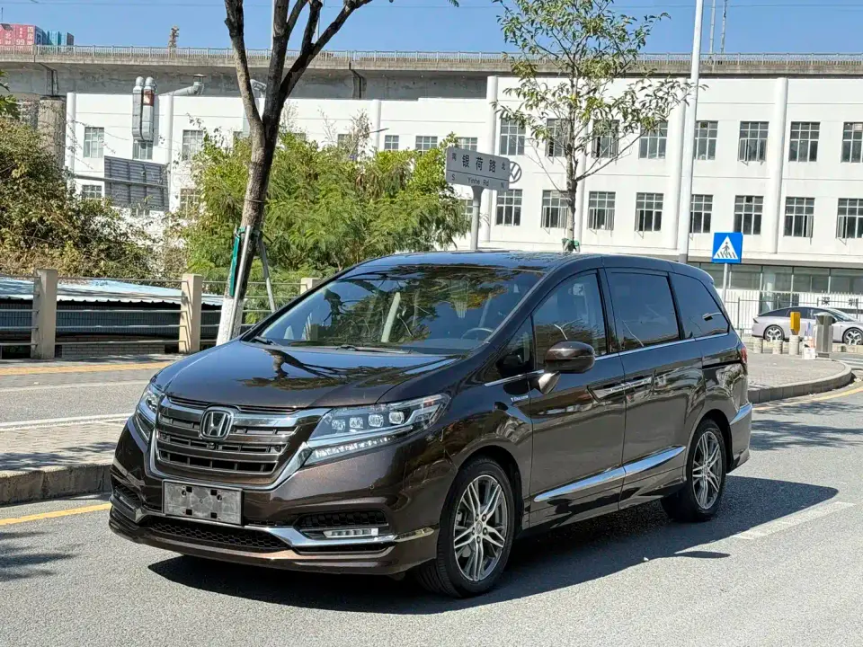 Honda Elysion 2.0L Hybrid Supreme Edition 2021