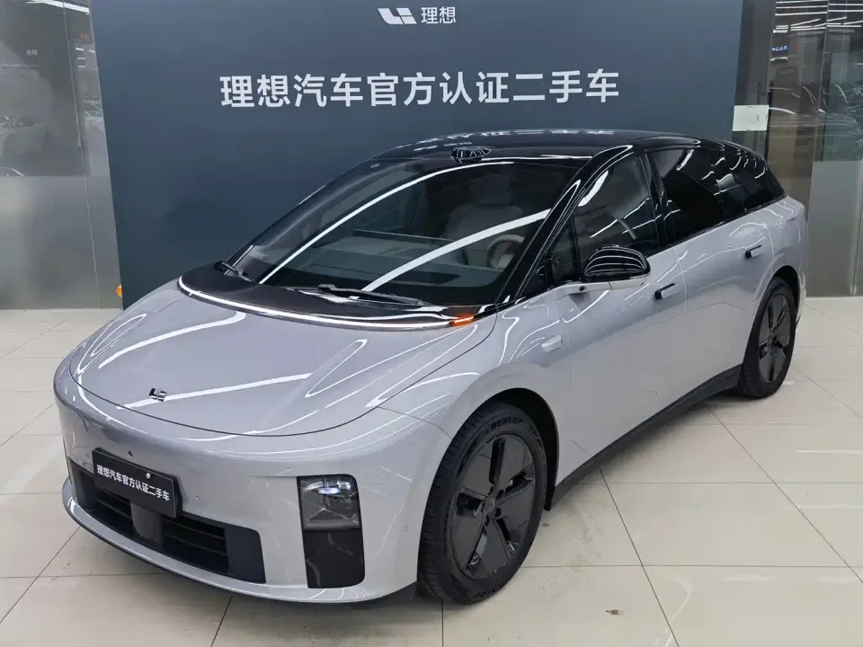 Li Auto i6 2WD Base Model 2026