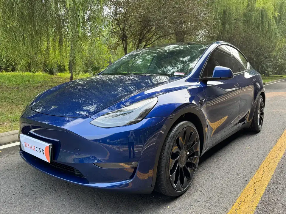 Tesla Model Y High Performance All-Wheel Drive Edition 2023