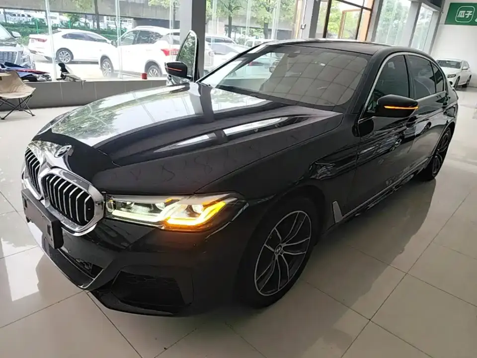BMW 5 Series 525Li M Sport Package 2021