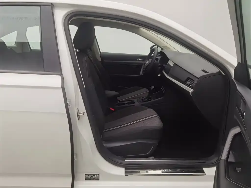 Volkswagen Lavida 1.5L Automatic Trend Edition China VI 2019 — фото 23