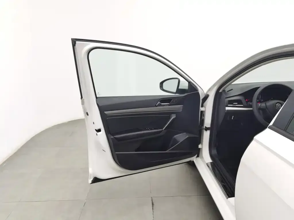 Volkswagen Lavida 1.5L Automatic Trend Edition China VI 2019 — фото 8