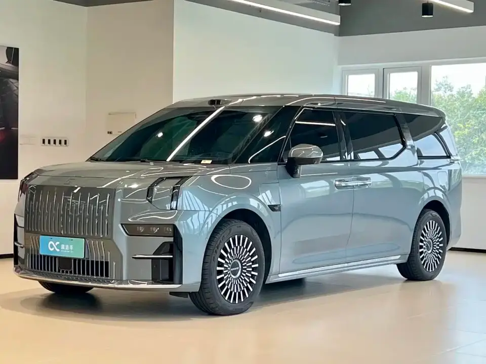 Zeekr 009 7-Seat Aisle Version 108kWh 2024