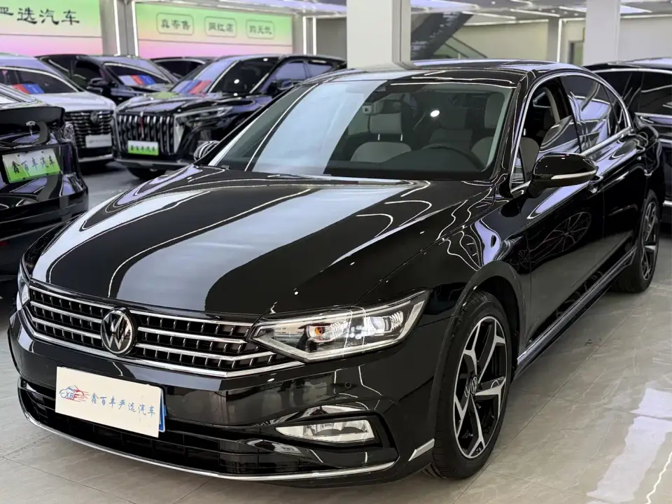 Volkswagen Magotan Facelift II Public Edition 330TSI DSG Luxury 2025