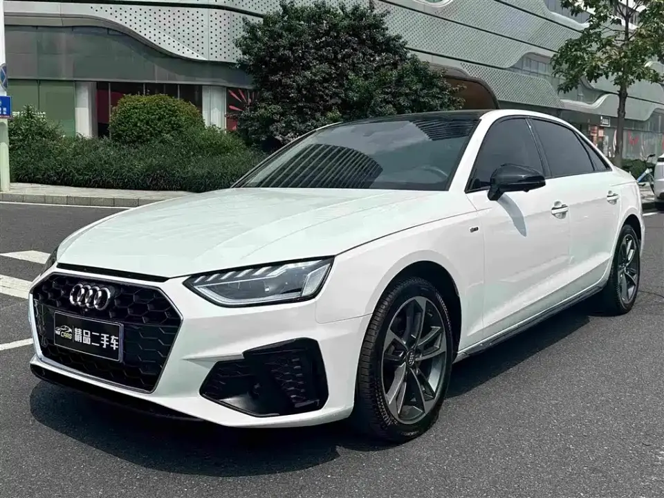 Audi A4L 40 TFSI Fashion Dynamic 2022