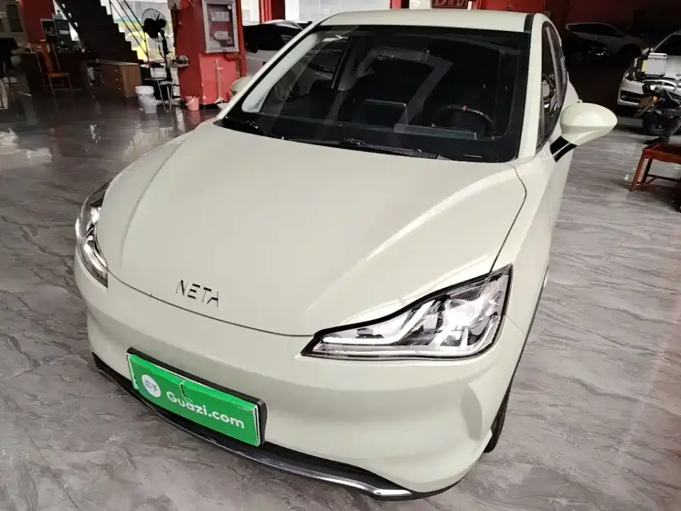 Neta Nezha V Trend 400 Lite 2022