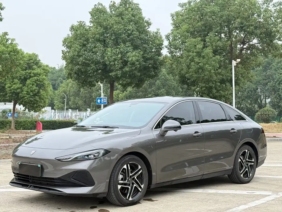 Roewe D7 DMH 125km Excellence Edition 2024