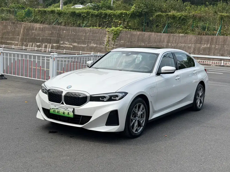 BMW i3 eDrive 35 L 2025