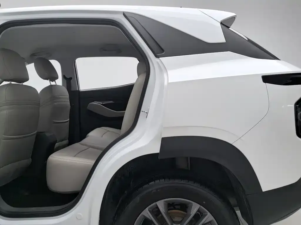 Baojun RS-3 1.5L Manual Smart Comfort 2021 — фото 15