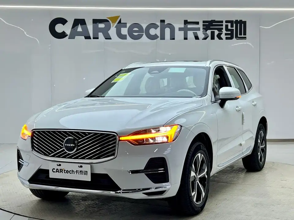 Volvo XC60 B5 AWD Smart Luxury Edition 2026
