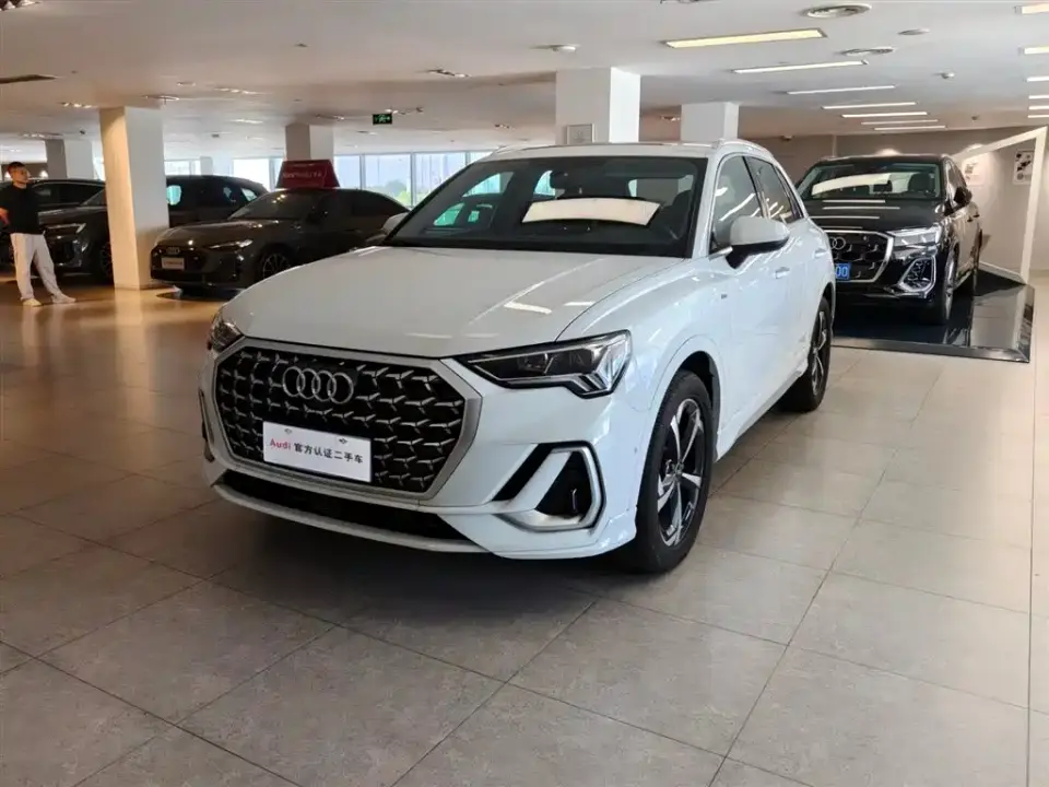 Audi Q3 quattro 45th Anniversary Edition 35TFSI Fashion Dynamic 2025