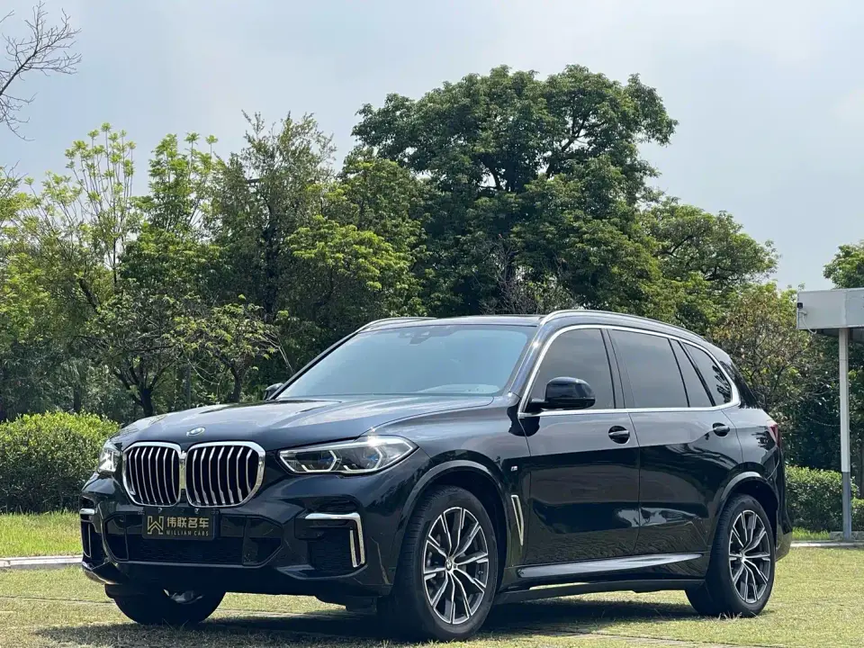 BMW X5 xDrive 30Li Premium M Sport Package 2023