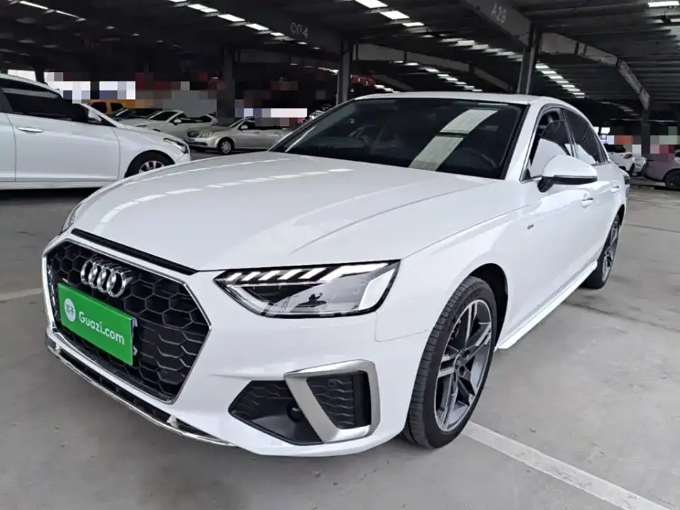 Audi A4L 40 TFSI Fashion Dynamic 2022