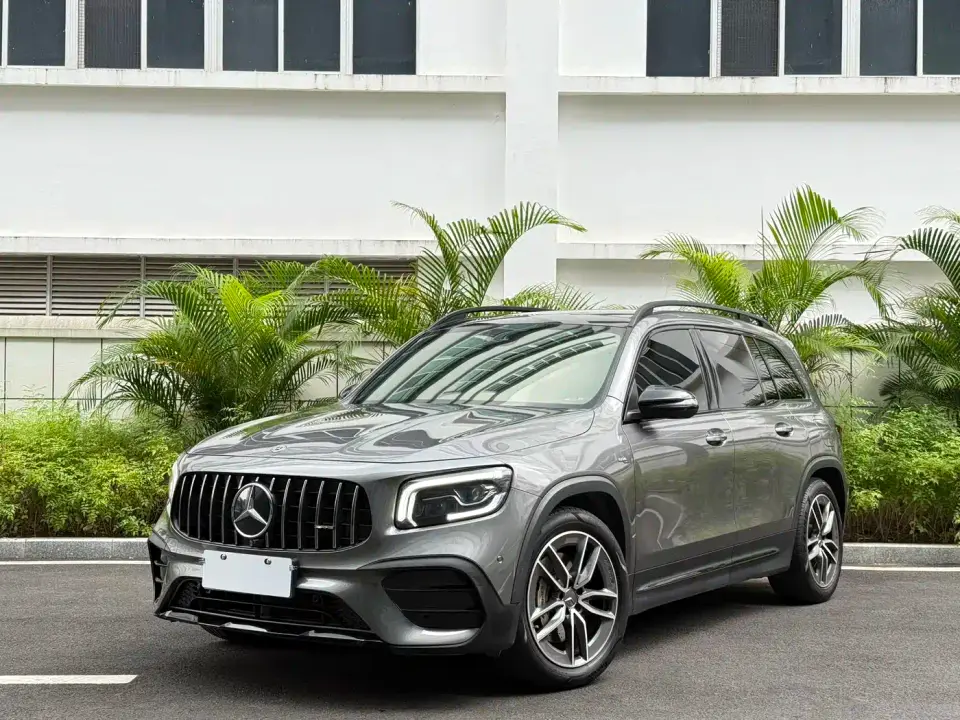 Mercedes-Benz GLB AMG AMG GLB 35 4MATIC 2021
