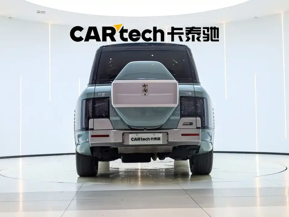 Yangwang U8 Luxury Edition 2024