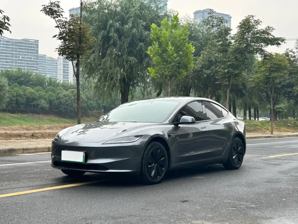 Tesla Model 3 Rear-Wheel Drive 2024