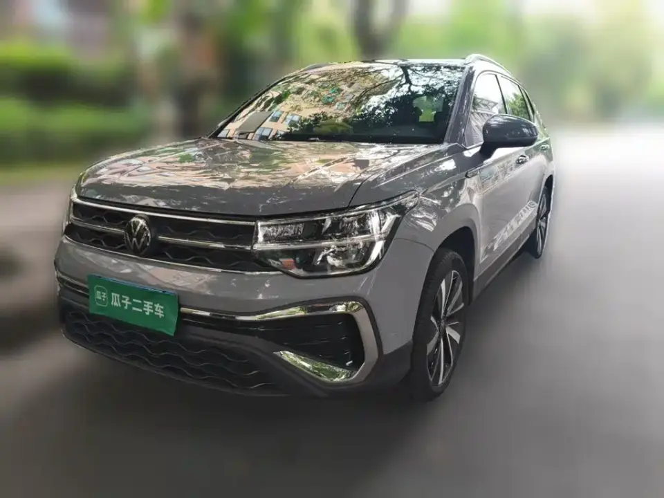 Volkswagen Tharu 300TSI 2WD Bright Moon Edition 2023