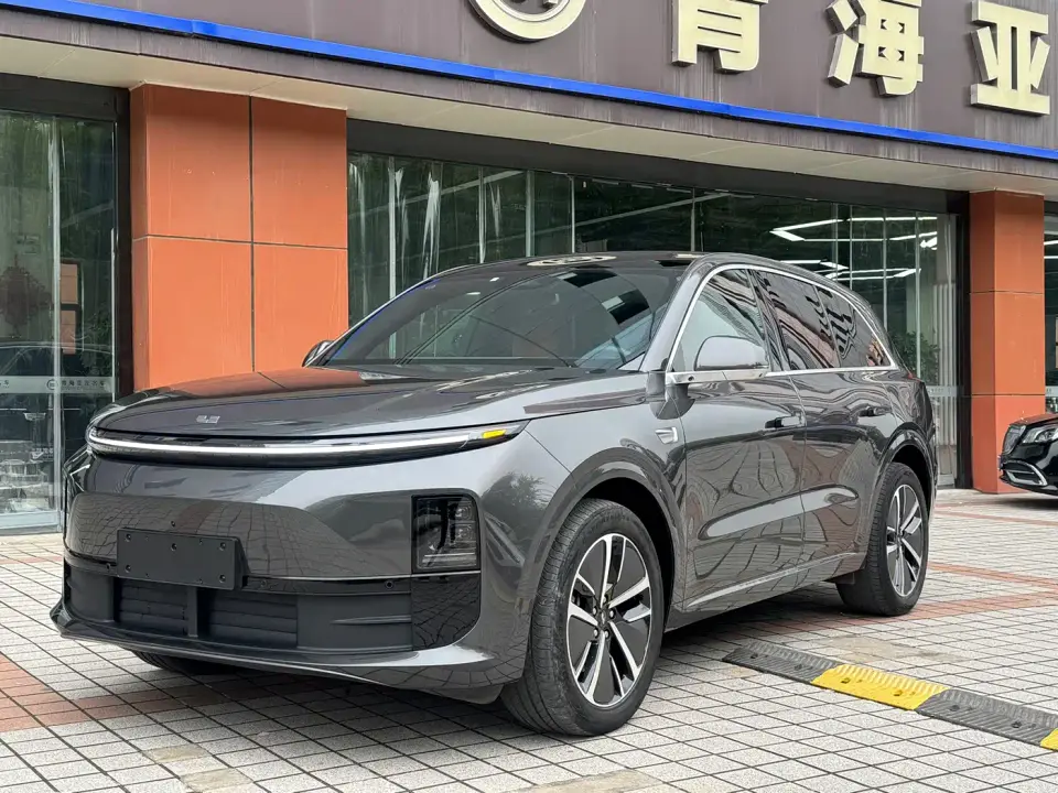 Li Auto L6 Pro 2025