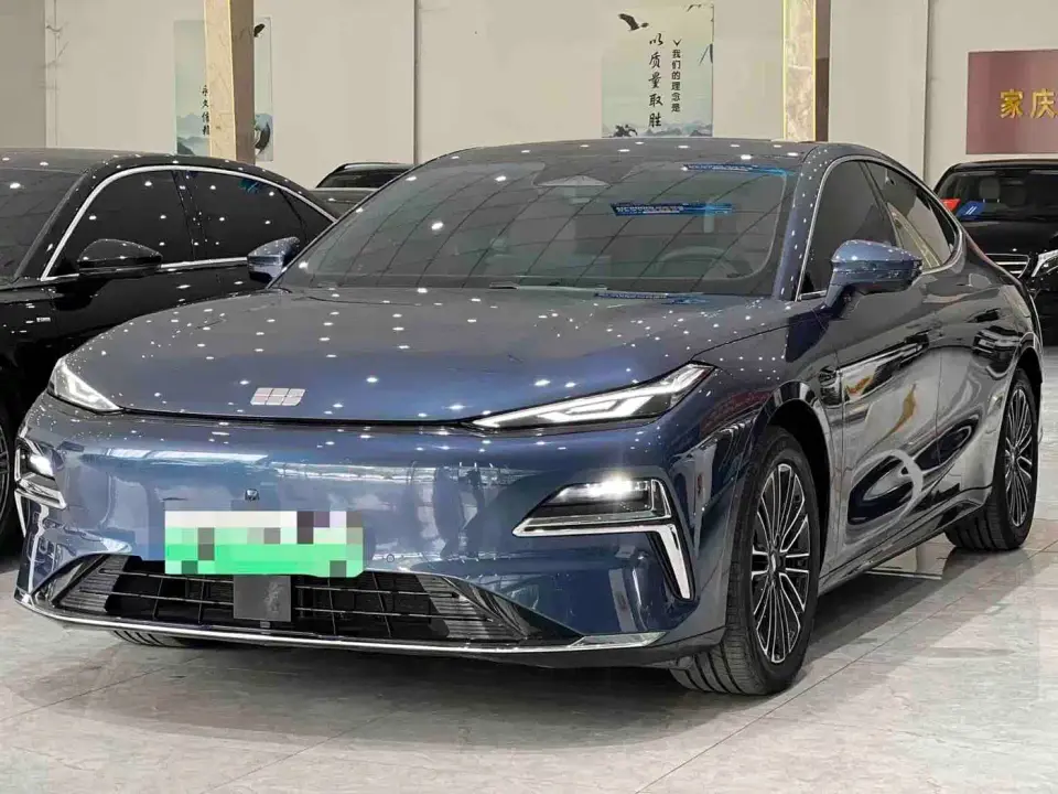 Geely Galaxy Galaxy Xingyao 8 130km EM-i Premium Edition 2025
