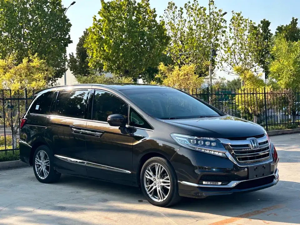 Honda Elysion 2.0L Hybrid Luxury Edition 2020