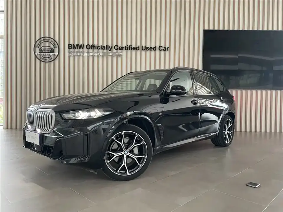 BMW X5 Model xDrive 30Li Exclusive M Sport Blackout Package 2025