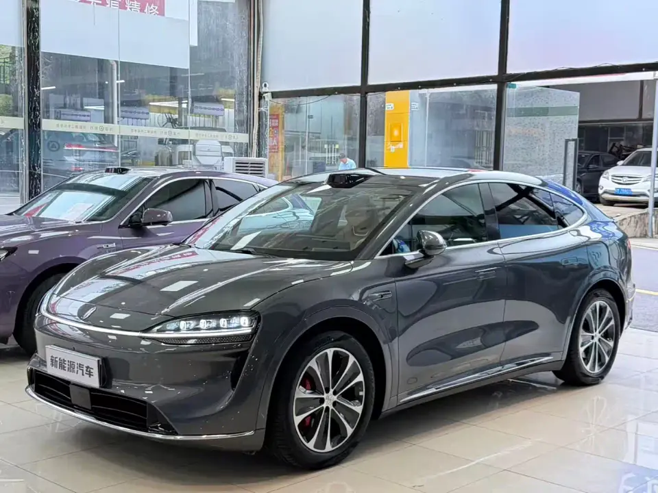 Zhijie Luxeed R7 Range Extender Ultra 2025