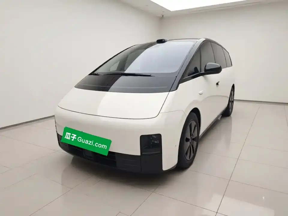 Li Auto MEGA Ultra Smart Renewal Edition 2025
