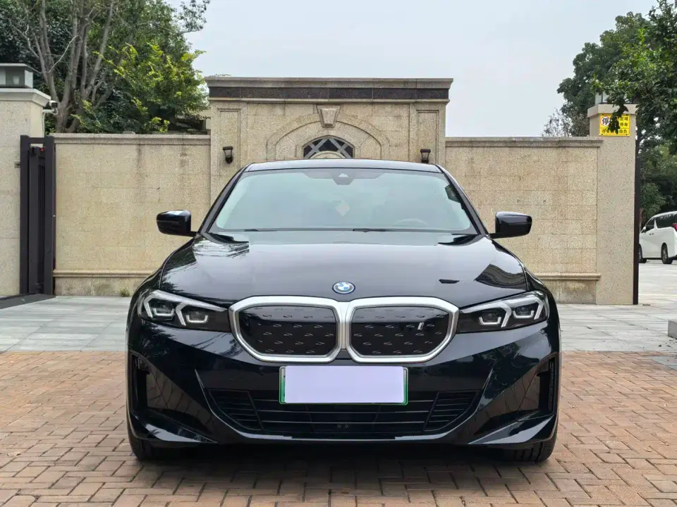 BMW i3 eDrive 35 L 2024
