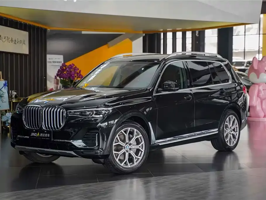 BMW X7 xDrive40i Leading Luxury Package 2022
