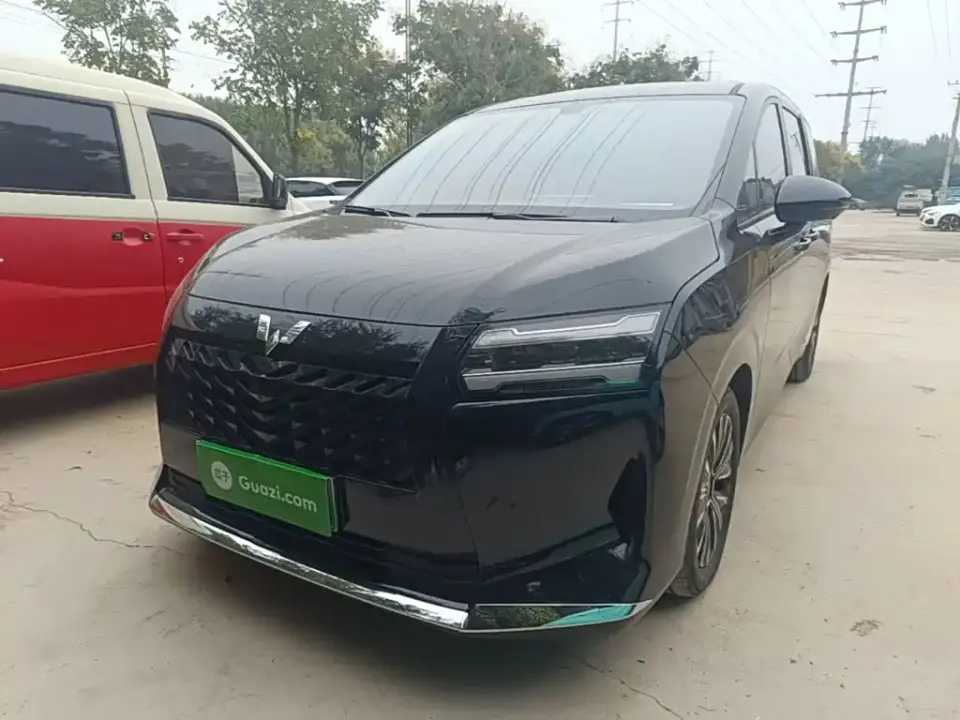 Wuling Motors Xingguang 730 New Energy Model Plug-in Hybrid Base Version 2026
