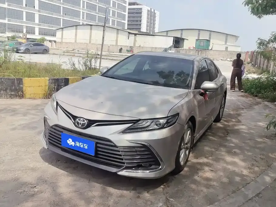 Toyota Camry 2.0G Luxury Edition 2021