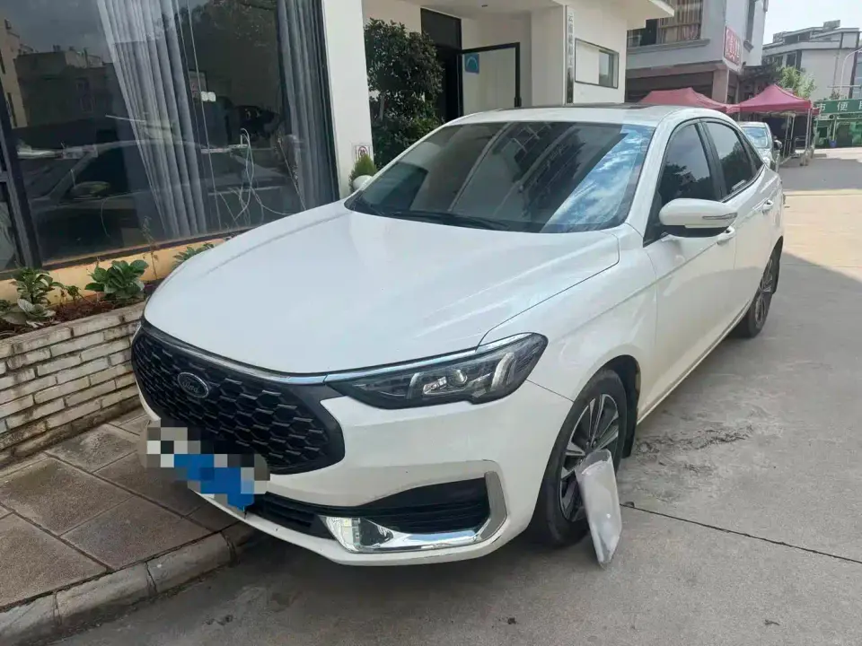 Ford Escort 1.5L Automatic Platinum Edition 2021