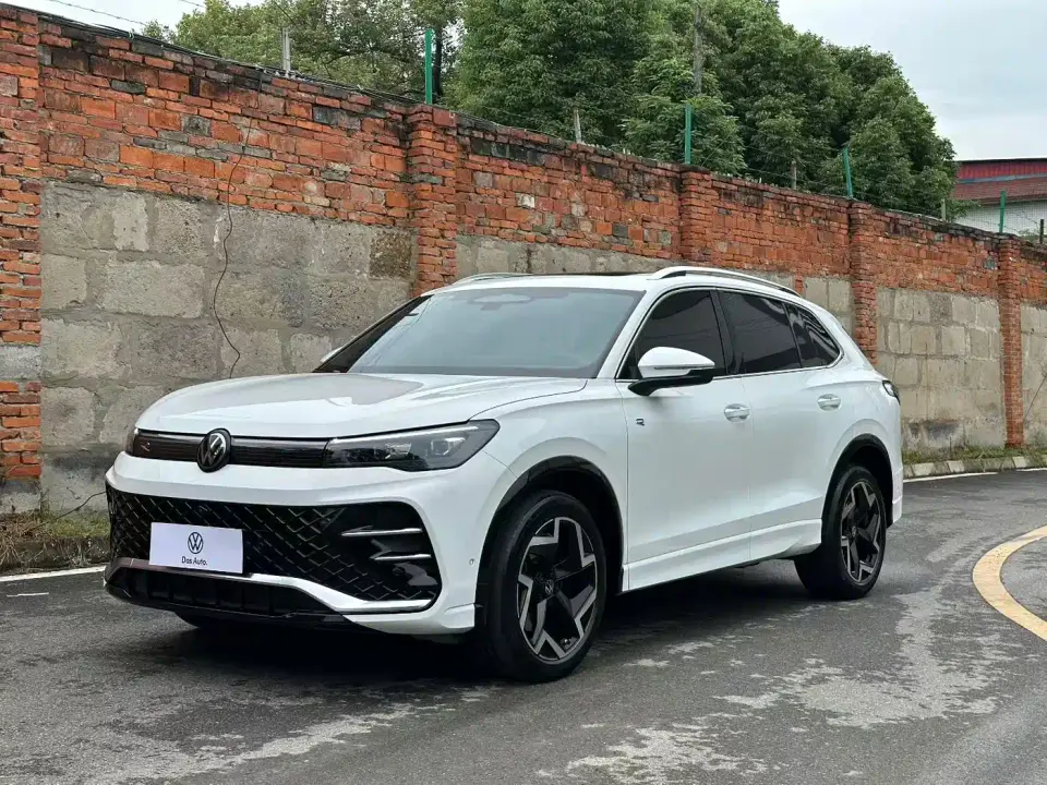 Volkswagen Tiguan L PRO 330TSI 2WD Intelligent Leader Edition 2024