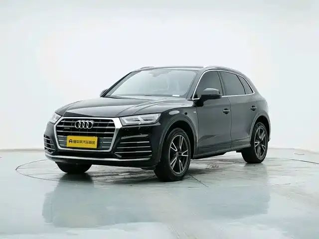 Audi Q5L Facelift 40 TFSI Honor Fashion 2021