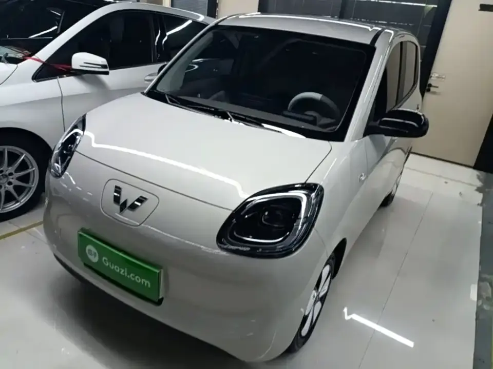 Wuling Motors Hongguang MINIEV 4-Door Advanced 2025