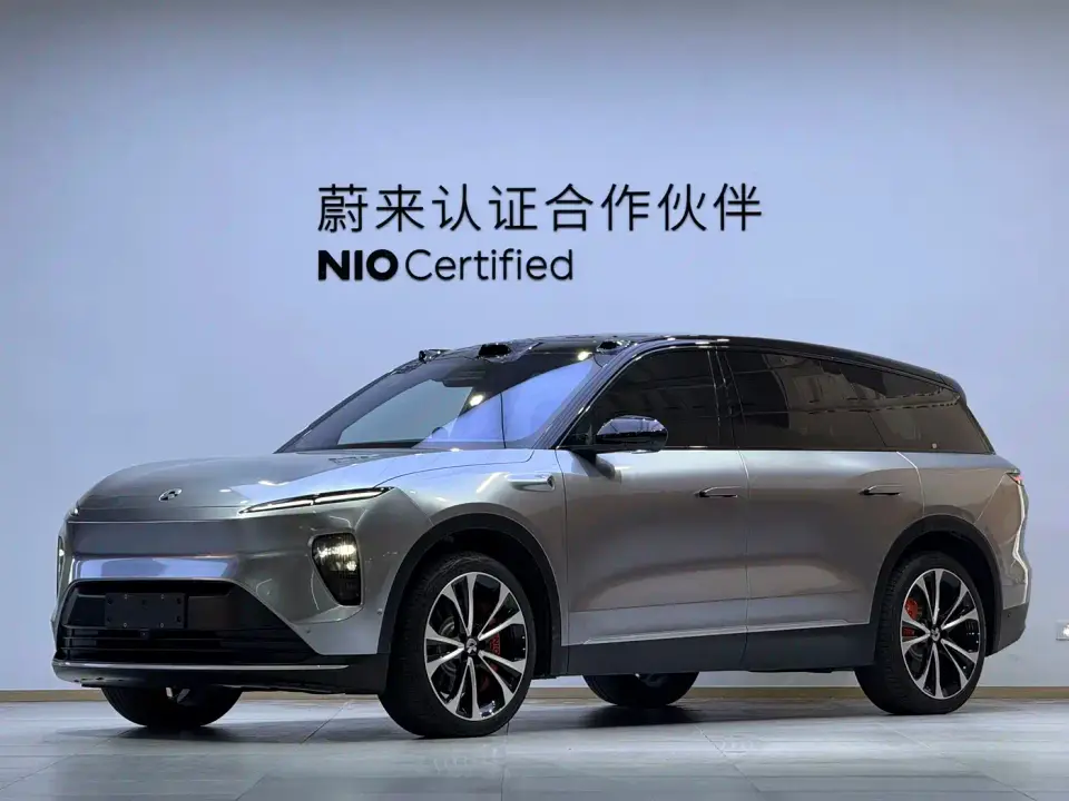 NIO ES8 100kWh Signature Edition 2025