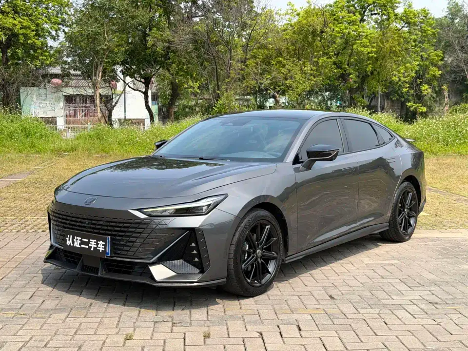 Changan UNI-V 1.5T Luxury Edition 2023