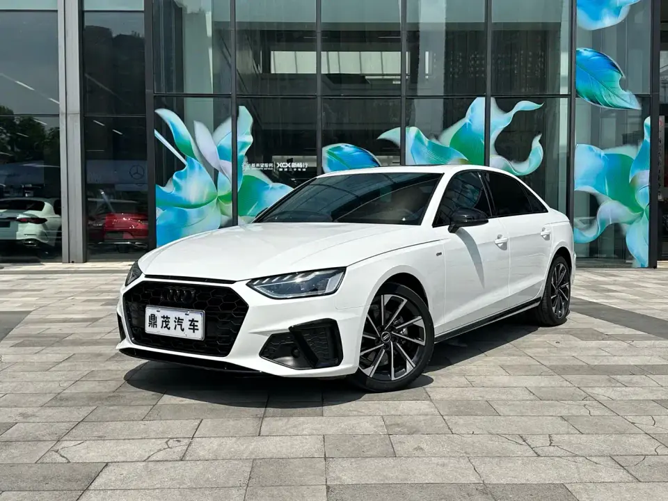 Audi A4L 40 TFSI Luxury Sport 2023