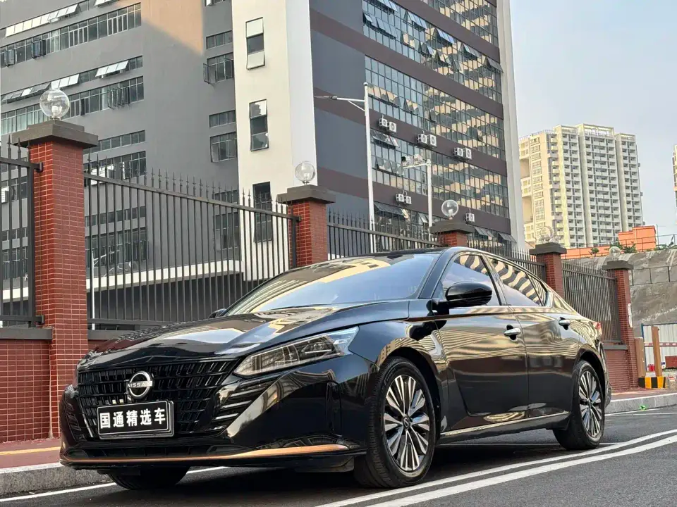 Nissan Teana 2.0L SV Black Gold Edition 2024
