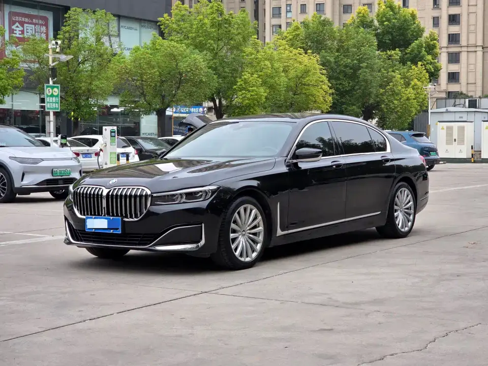 BMW 7 Series Model 730Li Luxury Package 2022