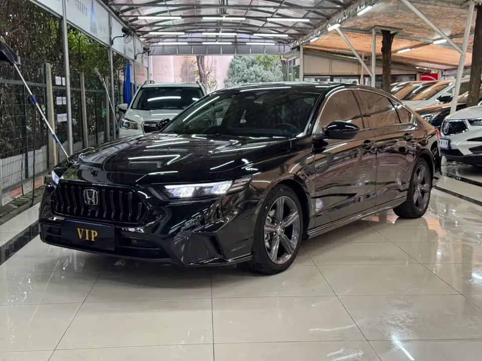Honda Inspire 260TURBO Delicate Edition 2023
