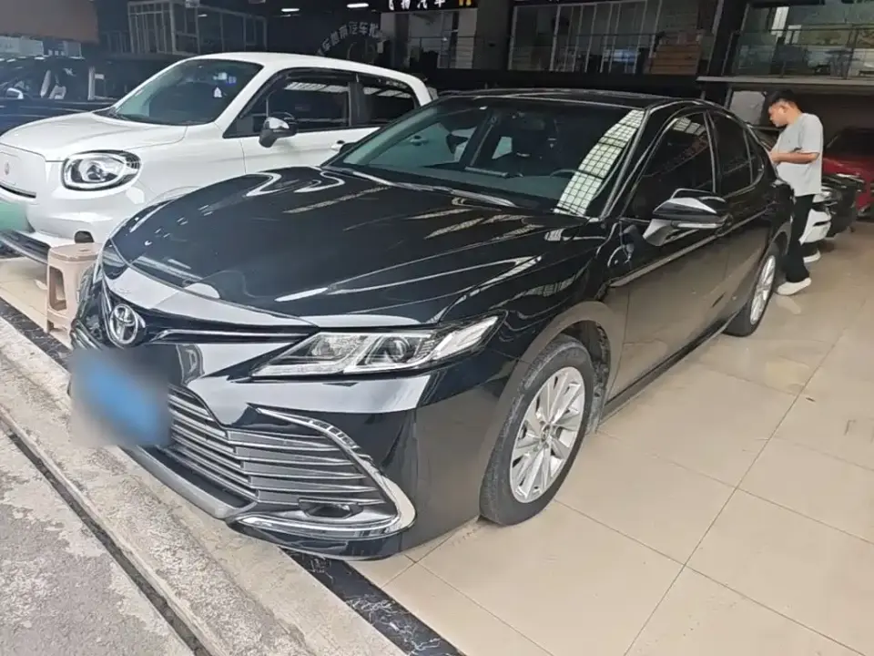 Toyota Camry 2.0GVP Leading Edition 2023