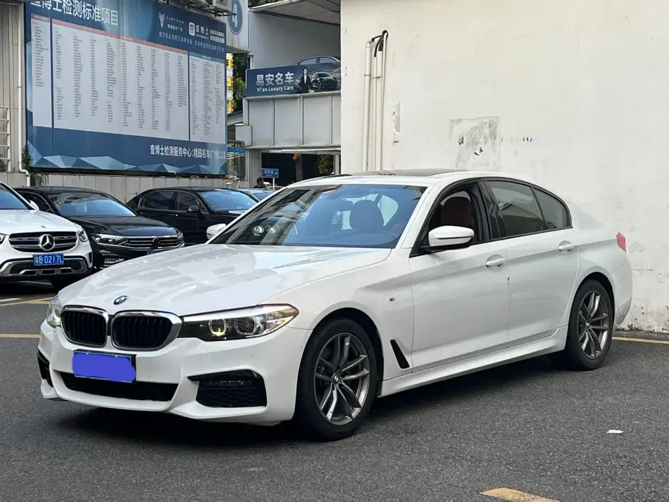 BMW 5 Series (Import) 525i M Sport Package 2019
