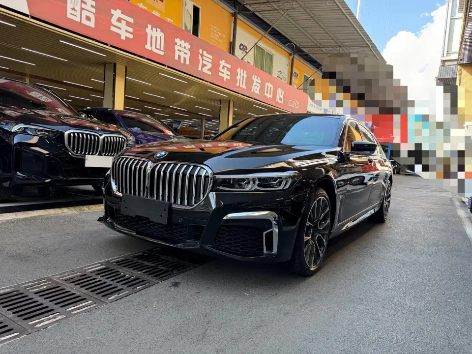 BMW 7 Series Model 740Li Leading M Sport Package 2021