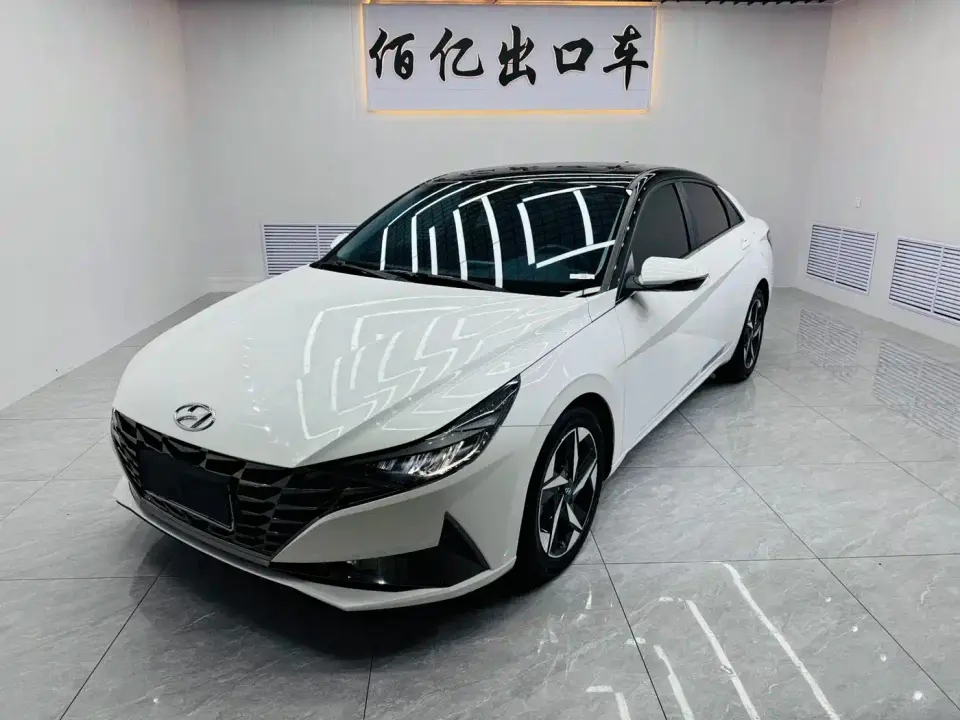 Hyundai Elantra 1.5L CVT LUX Premium Edition 2023