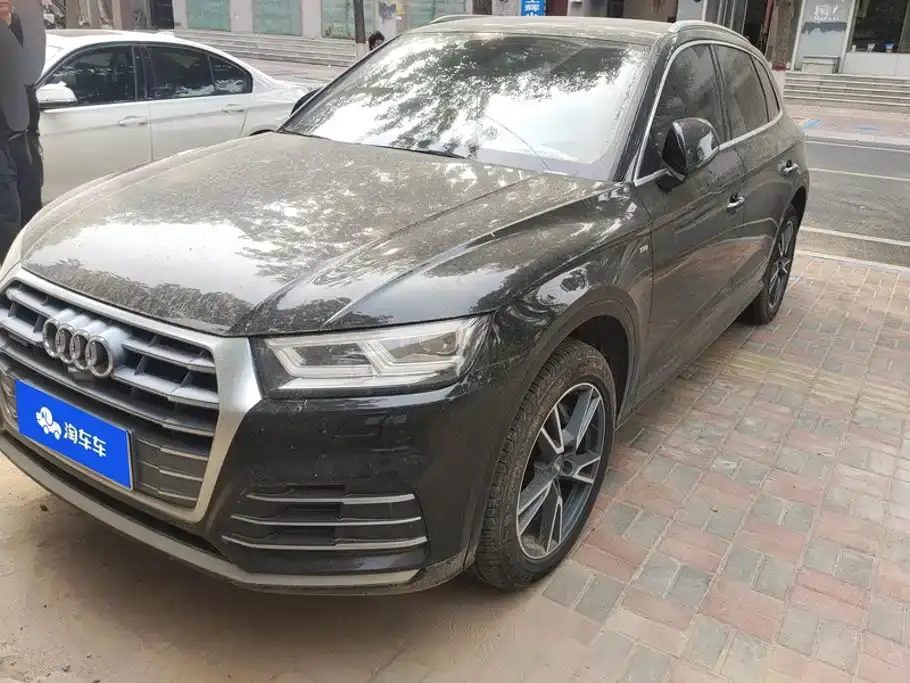 Audi Q5L Facelift 40 TFSI Honor Fashion 2020