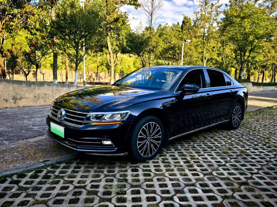 Volkswagen Phideon Facelift 380TSI FWD Business 2019