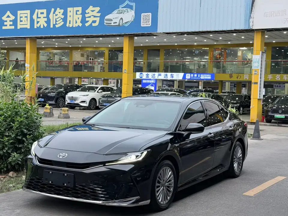 Toyota Camry Hybrid 2.0HGVP Luxury Edition 2024